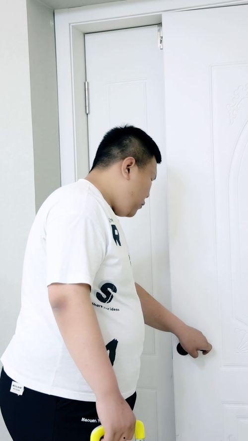 老公出差老婆出墙av,揭秘夫妻情感危机